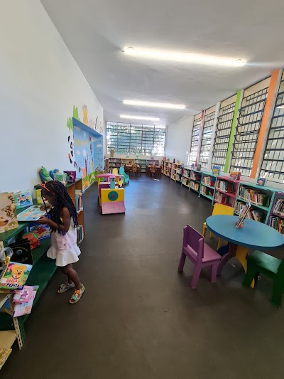 Biblioteca Thales Castanho de Andrade