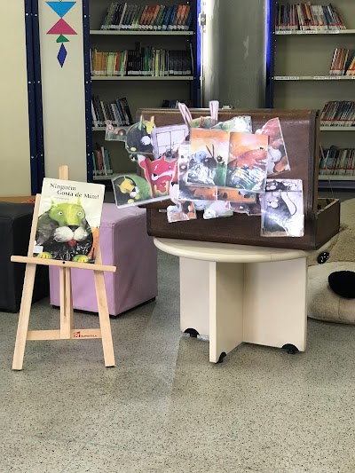 Biblioteca Tula Pilar