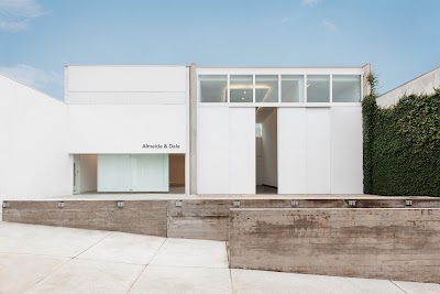 Galeria Almeida & Dale