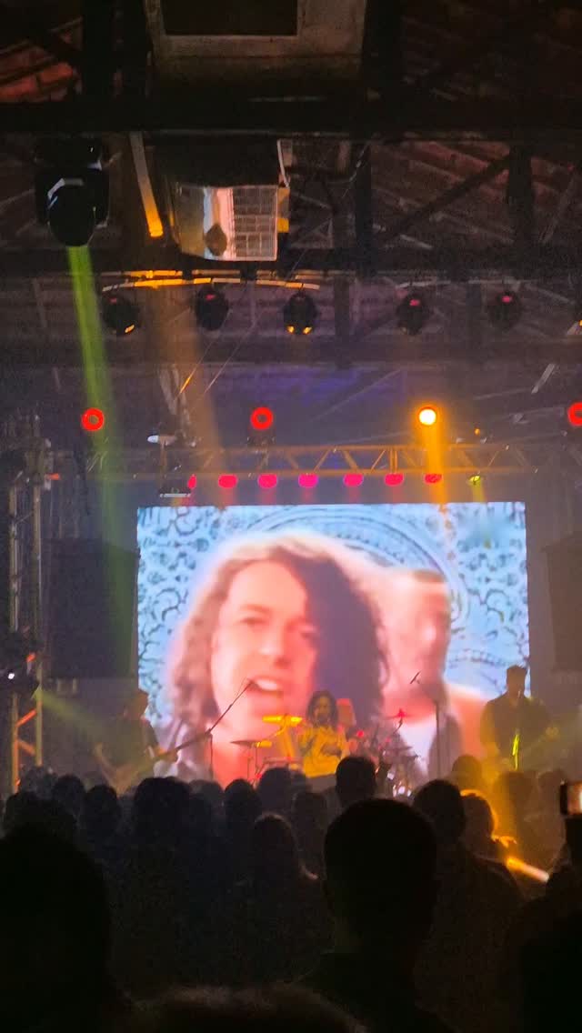 Body Eletric Band tocando Tears For Fears