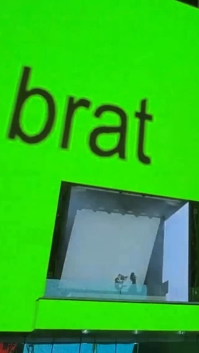 2 anos de brat
