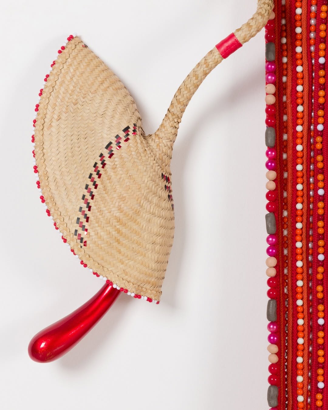 ∞ ∞ (infinita infinito) - Maria Nepomuceno — Galeria A Gentil Carioca, Bela Vista, São Paulo
