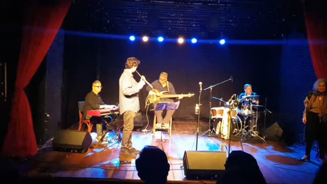 Thaís Fraga Trio em Mais de 30 Anos de Bossa N' Jazz