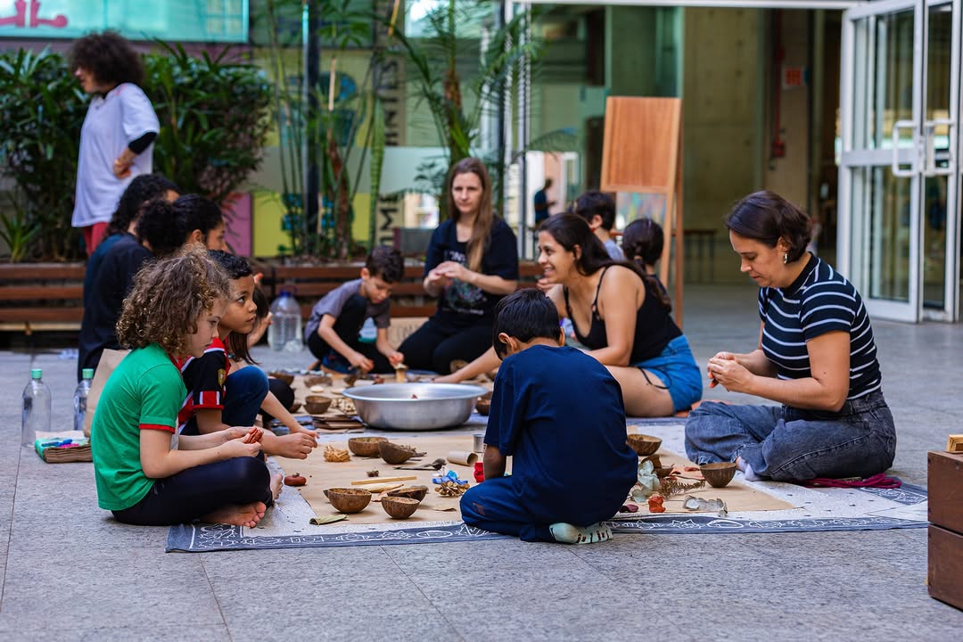 Construções naturais com argila — Sesc Santo Amaro, Santo Amaro, São Paulo