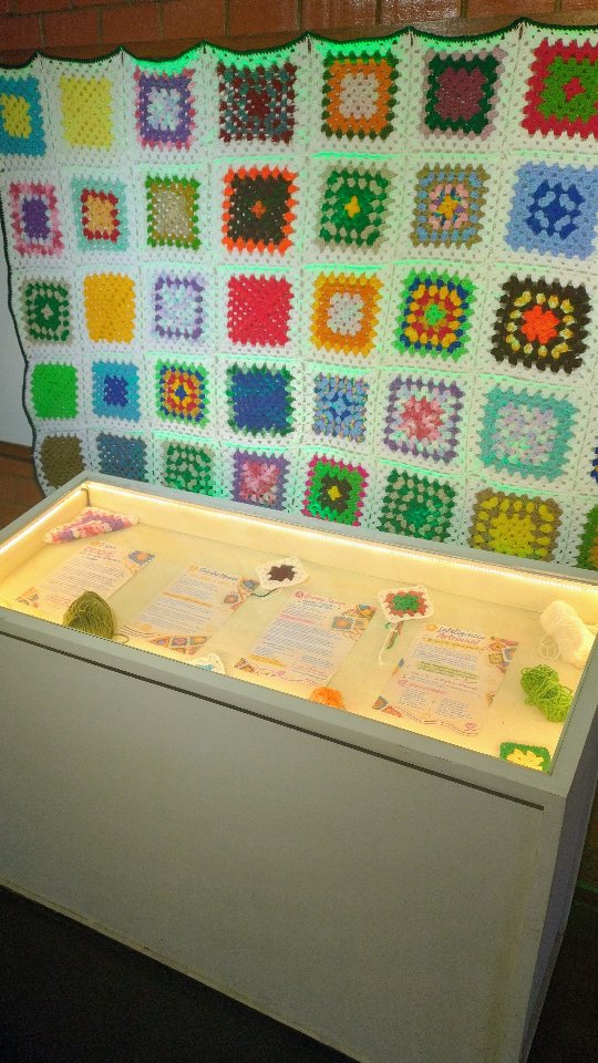 Exposição Painel Coletivo de Crochê