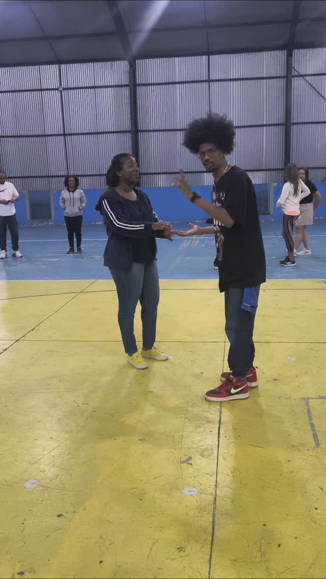 Aula de Samba Rock com Nando Sagatiba