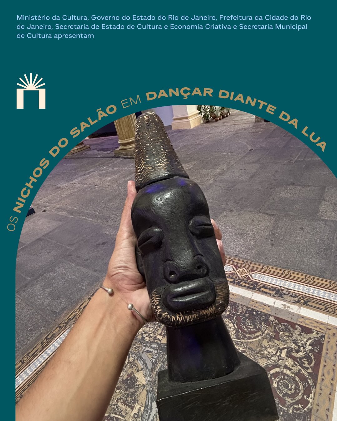 Exposição Dançar Diante da Lua — Casa França-Brasil