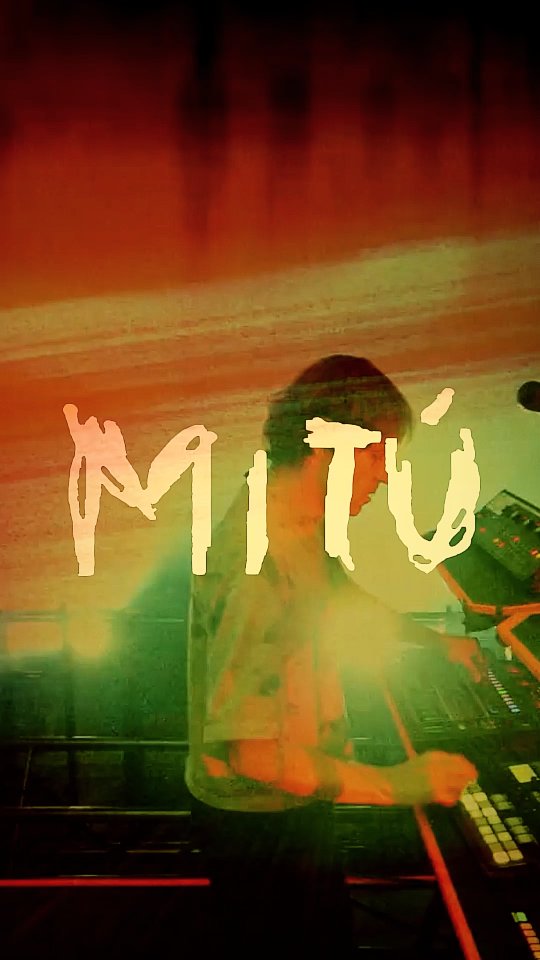 MITú NO SOL Y SOMBRA